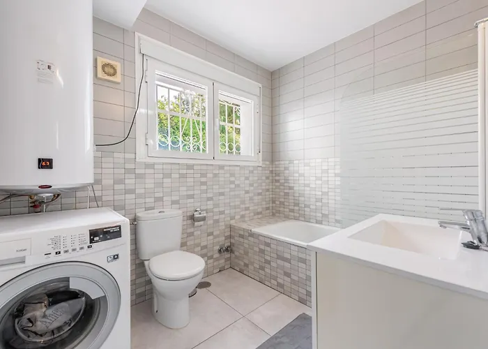 Sol Y Paz 3, With Great Location מארבלה